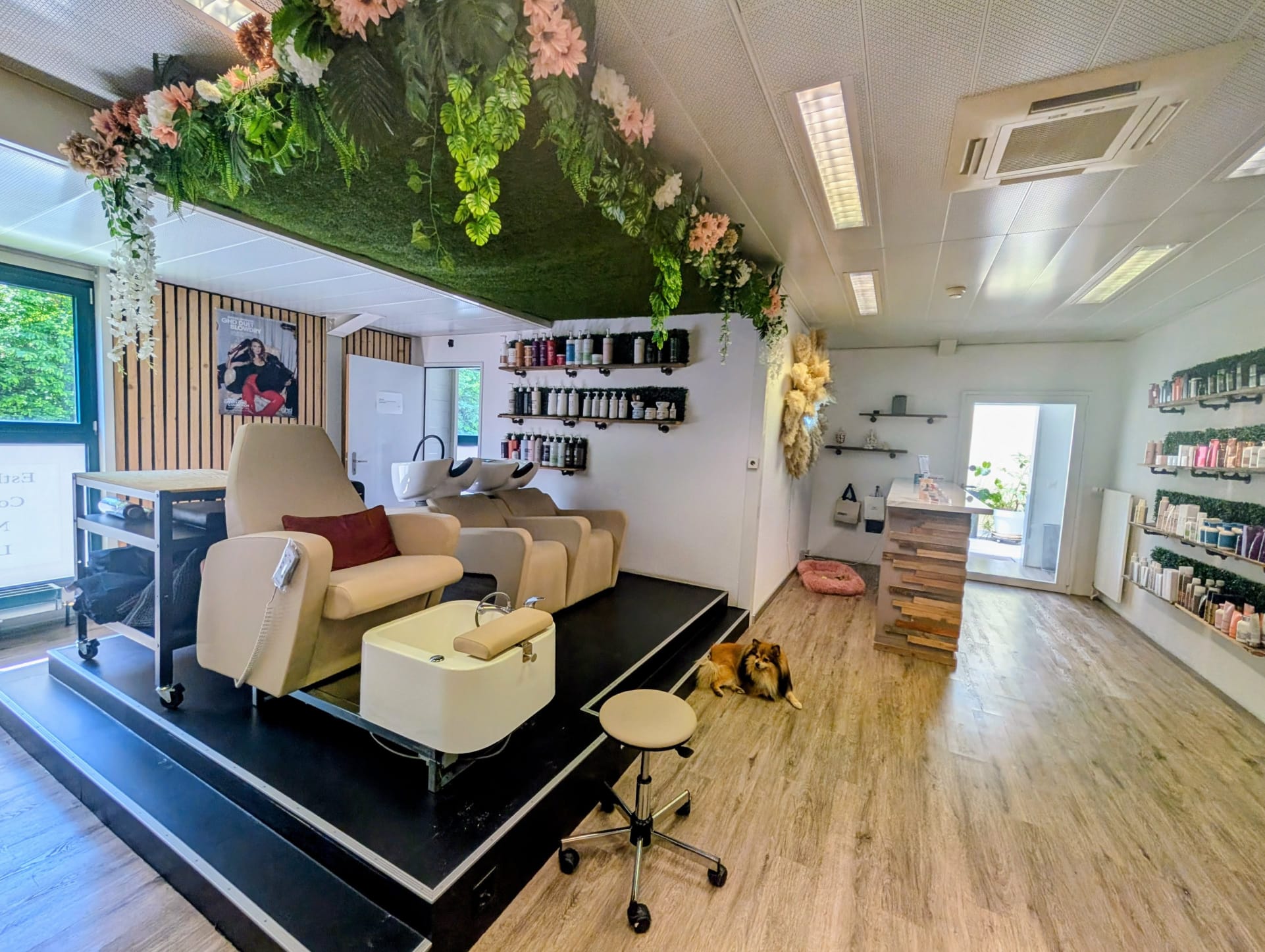 Espace détente et lounge du Beauty Studio à La Conversion (Lutry)